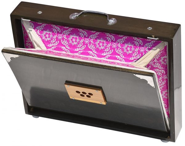 Shruti Box Total Wood- Eco Model- Size (16″ X 12″ X 3″) Inches – 440 Hz, Gig Bag, Oak Finish– C To C Lower Tone Reeds, Surpeti, Yoga, Bhajan, Kirtan, Mantra, Raga, Drone, Chant, Vocal - Image 10