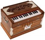 Teak Wood Harmonium Mini Magic By Kaayna Musicals, 4 Stop- 2 Main & 2 Drone, 2¾ Octave, Teak Colour, Gig Bag , Bass/Male- 440 Hz, Best for Yoga, Bhajan, Kirtan, Shruti, Mantra, Meditation, Chant, Vocal - Image 3