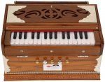 Teak Wood Harmonium Mini Magic By Kaayna Musicals, 4 Stop- 2 Main & 2 Drone, 2¾ Octave, Teak Colour, Gig Bag , Bass/Male- 440 Hz, Best for Yoga, Bhajan, Kirtan, Shruti, Mantra, Meditation, Chant, Vocal - Image 7