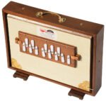 Shruti Box Teak Wood Size (16″ X 12″ X 3″) Inches – 440 Hz, Gig Bag, White Multi Colour, Flower Bellow – C To C Lower Tone Reeds, Surpeti, Yoga, Bhajan, Kirtan, Mantra, Raga, Drone, Chant, Vocal - Image 5