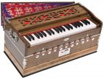OM Harmonium Pro Grade By Kaayna Musicals, 11 Stop- 6 Main & 5 Drone, 3½ Octaves, Dark Oak Finish, Coupler, Gig Bag, Bass/Male- 440 Hz, For Yoga, Bhajan, Kirtan, Shruti, Mantra, Meditation, Vocal