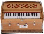 Harmonium Mini Magic By Kaayna Musicals, 4 Stop- 2 Main & 2 Drone, 2¾ Octave, Teak Colour, Gig Bag , Bass/Male- 440 Hz, Best for Yoga, Bhajan, Kirtan, Shruti, Mantra, Meditation, Chant, Vocal - Image 10