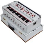White OM Harmonium Traveler/Portable/Folding Type By Kaayna Musicals, 9 Stops- 5 Main & 4 Drone, 3½ Octaves, Coupler, Gig Bag, Bass-Male Reed - 440Hz, For Yoga, Bhajan, Kirtan, Mantra, Vocal - Image 18
