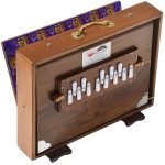 Shruti Box Teak Wood Size (16″ X 12″ X 3″) Inches- 440 Hz, Gig Bag, Natural Color, Key- C To C (Lower Tone), Surpeti, Yoga, Bhajan, Kirtan, Mantra, Drone, Vocal - Image 9