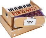 OM Mini Traveler Harmonium By Kaayna Musicals, Melamyne Matte Finish- 4 Stop- 2 Main & 2 Drone, 2¾ Octave, Teak Colour, Gig Bag , Bass/Male- 440 Hz, For Yoga, Bhajan, Kirtan, Shruti, Mantra, Meditation, Chant, Vocal - Image 2