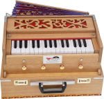 OM Mini Traveler Harmonium By Kaayna Musicals, Melamyne Matte Finish- 4 Stop- 2 Main & 2 Drone, 2¾ Octave, Teak Colour, Gig Bag , Bass/Male- 440 Hz, For Yoga, Bhajan, Kirtan, Shruti, Mantra, Meditation, Chant, Vocal - Image 5