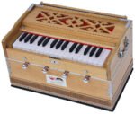 Harmonium Mini Magic By Kaayna Musicals, 4 Stop- 2 Main & 2 Drone, 2¾ Octave, Teak Colour, Gig Bag , Bass/Male- 440 Hz, For Yoga, Bhajan, Kirtan, Shruti, Mantra, Meditation, Chant, Vocal - Image 8