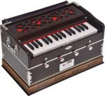 Harmonium Mini Magic By Kaayna Musicals, 4 Stop- 2 Main & 2 Drone, 2¾ Octave, Mahogany Colour, Gig Bag , Bass/Male- 440 Hz, Best for Yoga, Bhajan, Kirtan, Shruti, Mantra, Meditation, Chant, Vocal - Image 4