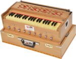 Traveler Harmonium Melamyne Matte Finish By Kaayna Musicals- 9 Stops- 5 Main & 4 Drones, 3½ Octaves, Coupler,  Teak Colour, Carry Bag , Bass/Male- 440 Hz, For Yoga, Bhajan, Kirtan, Shruti, Mantra, Meditation, Chant, Vocal - Image 7