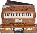 Teak Wood Mini Traveler Harmonium By Kaayna Musicals- 5 Stop- 2 Main & 3 Drone, 2¾ Octave, Natural Colour, Carry Bag , Bass/Male- 440 Hz, For Yoga, Bhajan, Kirtan, Shruti, Mantra, Meditation, Chant, Vocal - Image 4