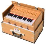 Safri Harmonium- Teak Color- Melamyne Matte Finish- Portable, Traveler, Baja- 2¾ Octave, 4 Stops- 2 Drone, Two Set Reed- Bass/Male, Gig Bag, Tuning 440 Hz, For Yoga, Bhajan, Kirtan, Mantra, Vocal, Shruti - Image 7
